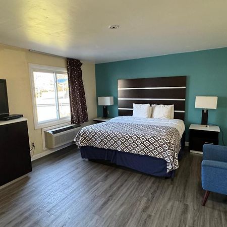 Americas Best Value Inn New London Mystic Zewnętrze zdjęcie