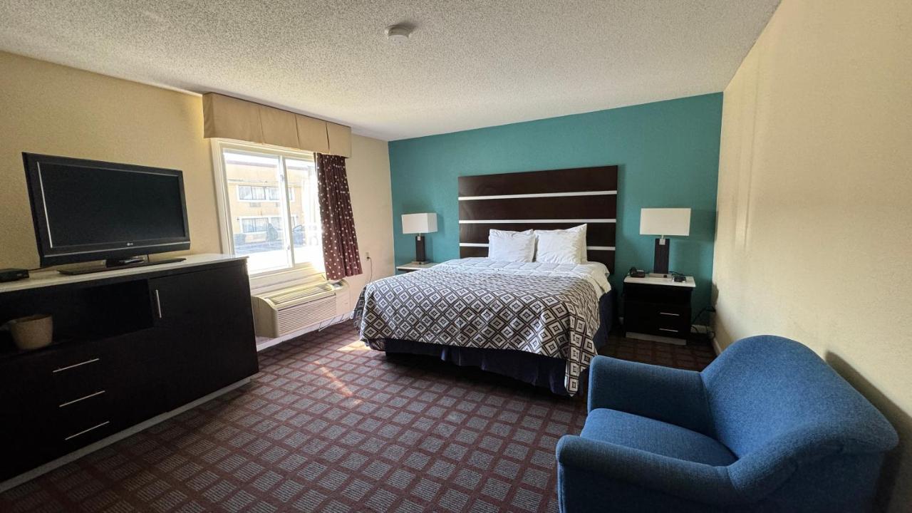 Americas Best Value Inn New London Mystic Zewnętrze zdjęcie